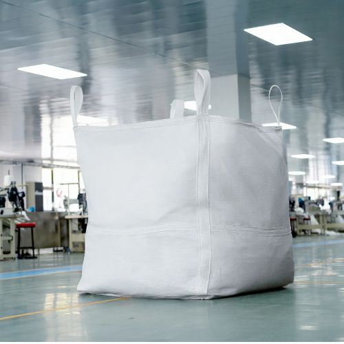 Heavy-duty UV-resistant FIBC with reinforced loops