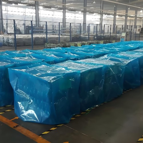 Thickened PE film with high tensile strength for heavy-duty industrial use